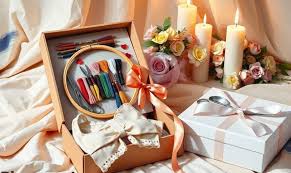 The World of Fanquer What You Need to Know A conceptual illustration showing a clear, simple digital dashboard on a screen, with chaotic data streams being organized into neat pathways.